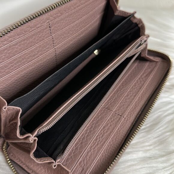 💯Authentic Gucci Zipped Around Long Wallet🍀 - Picture 12 of 14